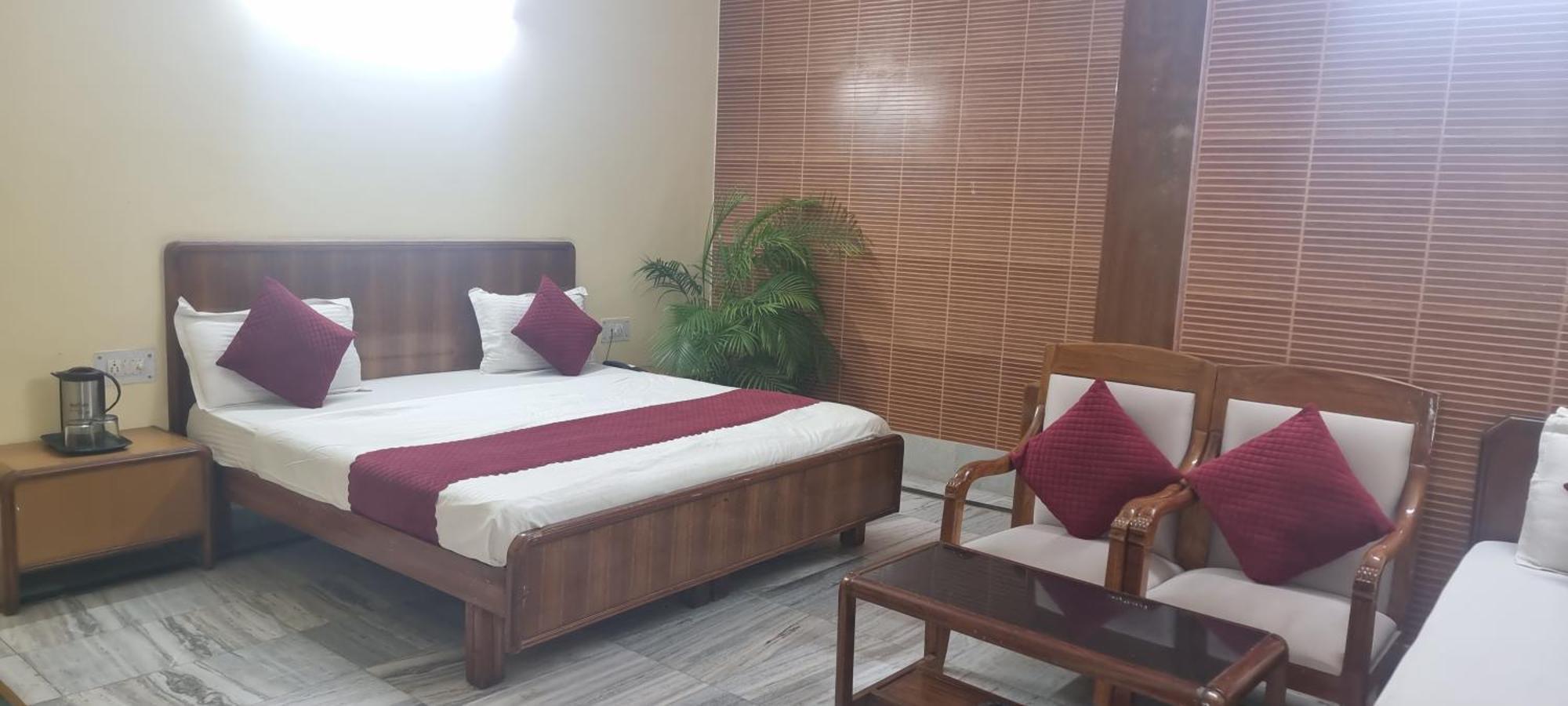 Hotel Har Ki Pauri By Around Stays Haridwar Exterior photo