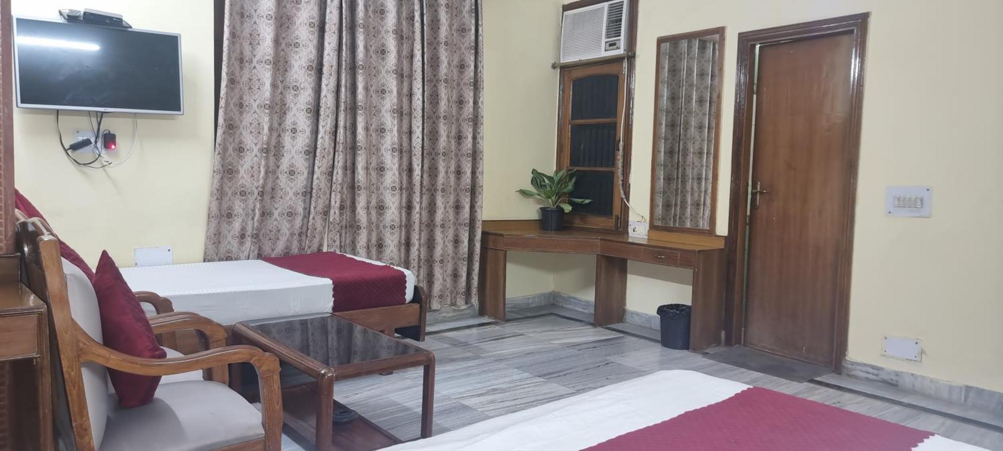 Hotel Har Ki Pauri By Around Stays Haridwar Exterior photo