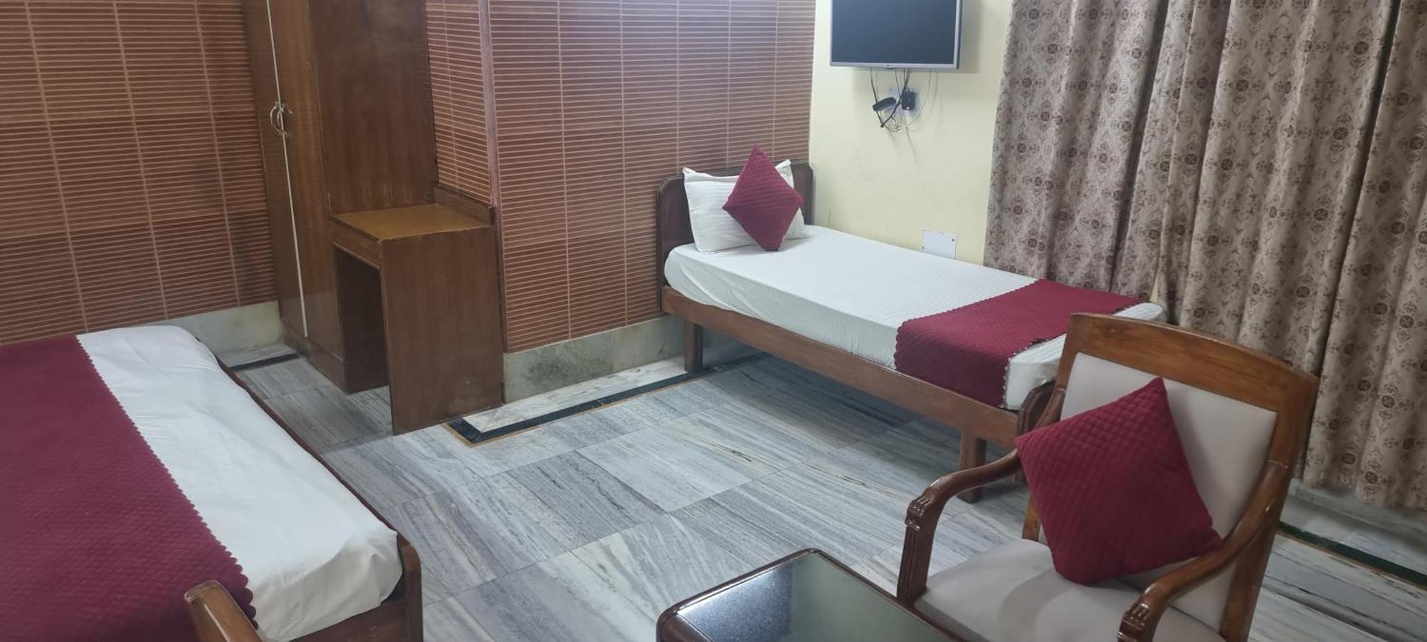 Hotel Har Ki Pauri By Around Stays Haridwar Exterior photo