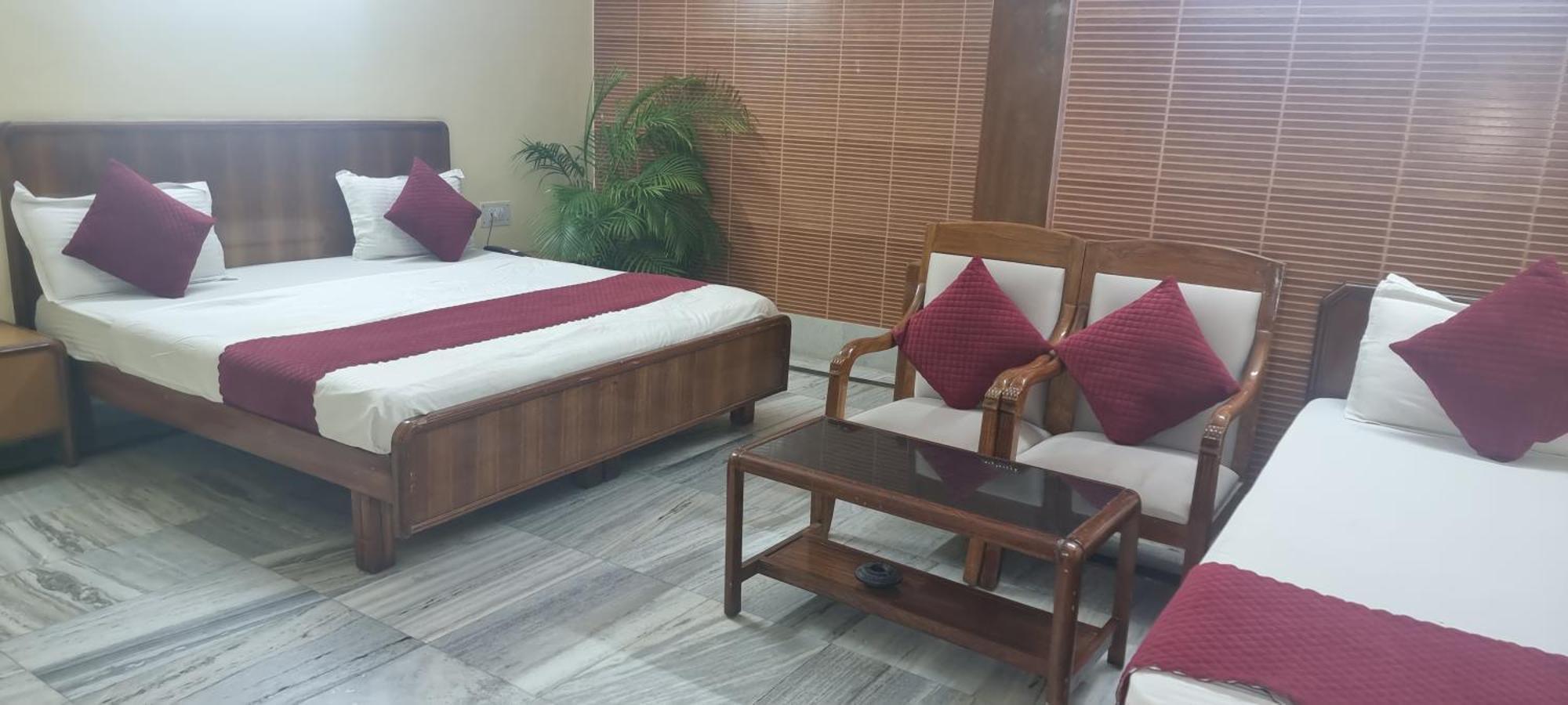 Hotel Har Ki Pauri By Around Stays Haridwar Exterior photo
