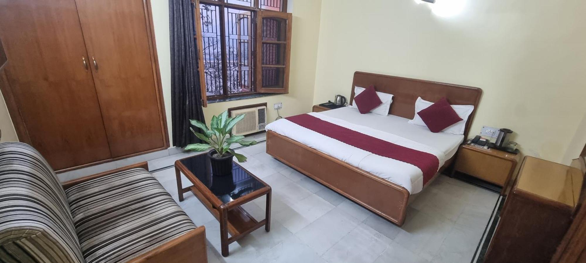 Hotel Har Ki Pauri By Around Stays Haridwar Exterior photo