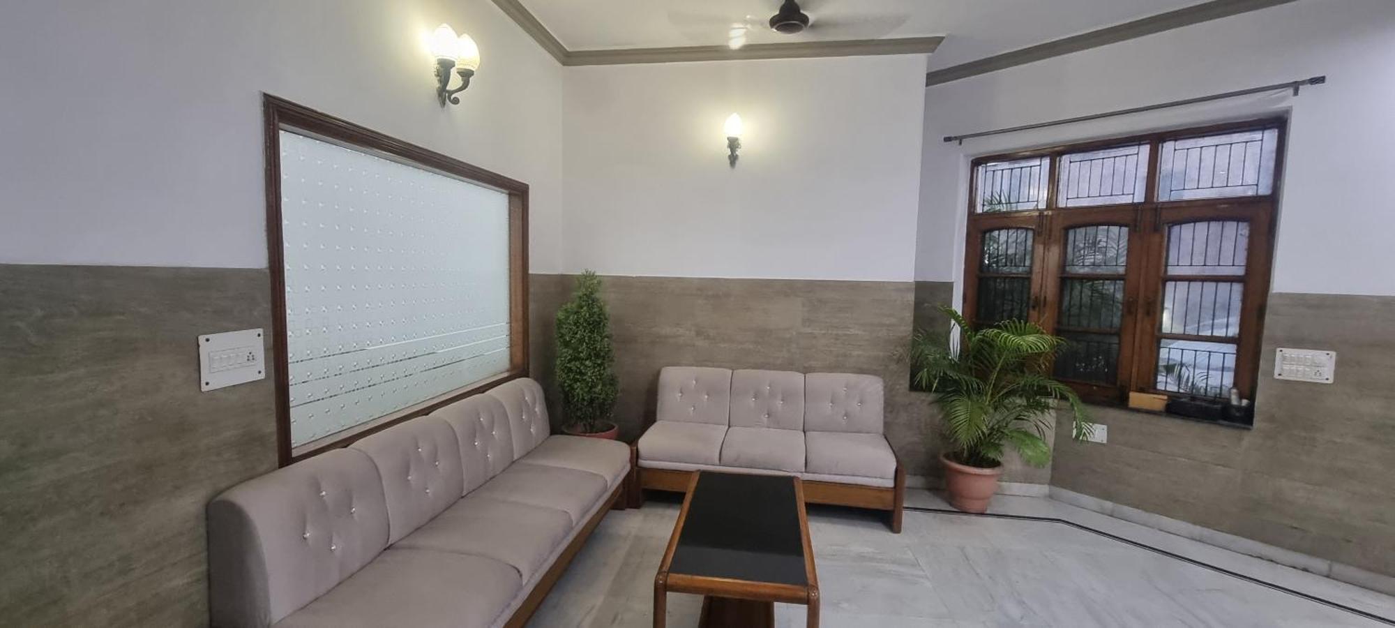 Hotel Har Ki Pauri By Around Stays Haridwar Exterior photo
