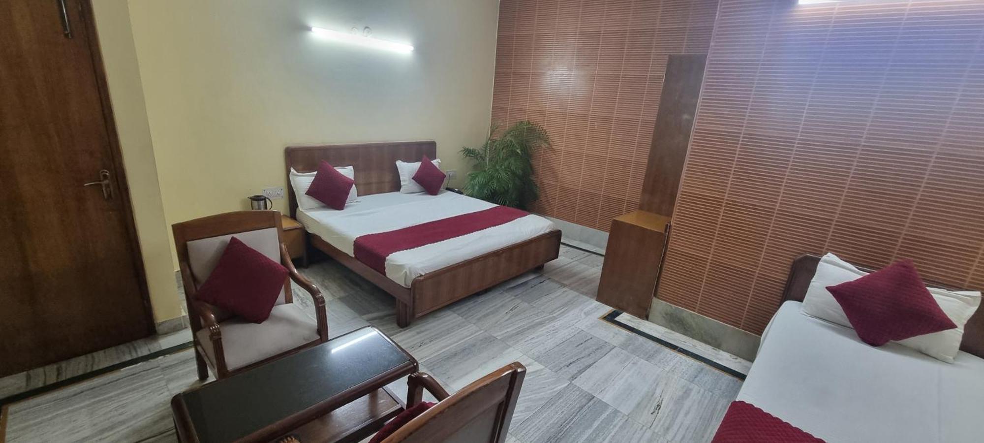 Hotel Har Ki Pauri By Around Stays Haridwar Exterior photo
